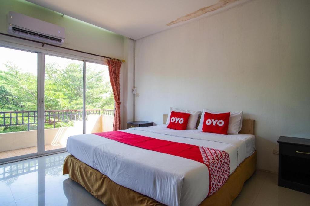 Hotel Oyo 384 Ban Sabaidee Phra Nakhon Si Ayutthaya Exterior foto