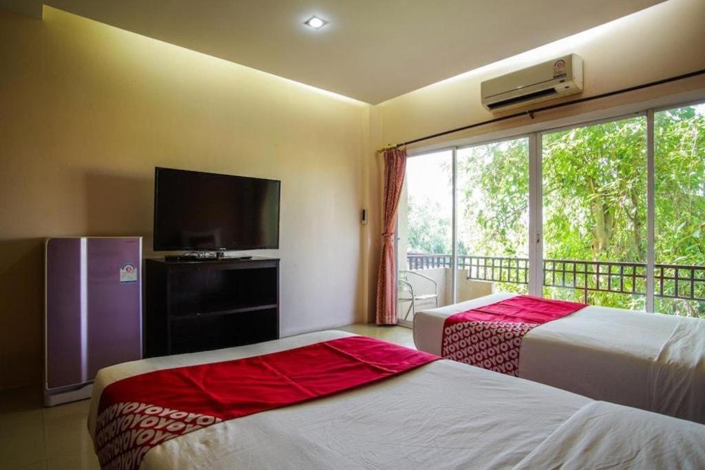 Hotel Oyo 384 Ban Sabaidee Phra Nakhon Si Ayutthaya Exterior foto