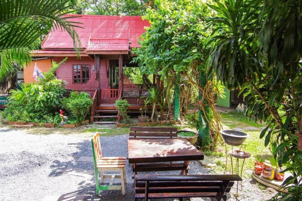 Hotel Oyo 384 Ban Sabaidee Phra Nakhon Si Ayutthaya Exterior foto