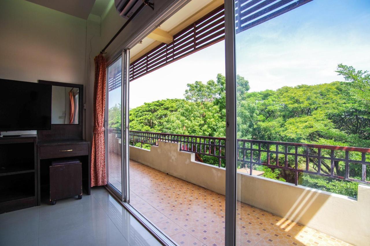 Hotel Oyo 384 Ban Sabaidee Phra Nakhon Si Ayutthaya Exterior foto