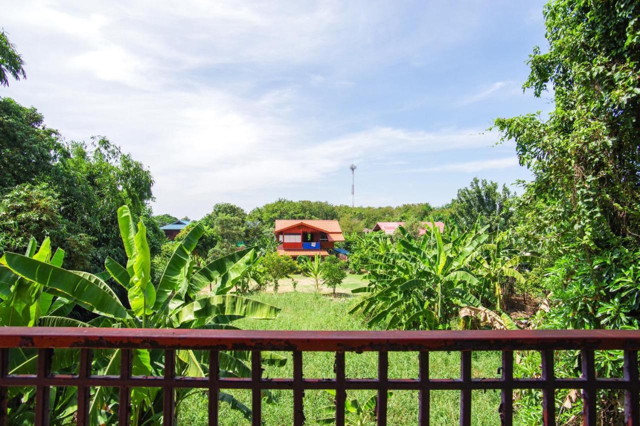 Hotel Oyo 384 Ban Sabaidee Phra Nakhon Si Ayutthaya Exterior foto